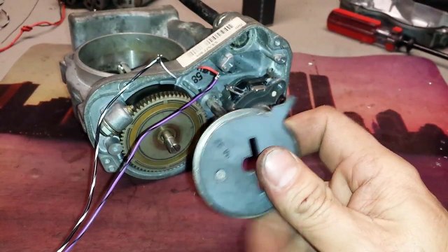 Mercedes throttle body clutch coil test