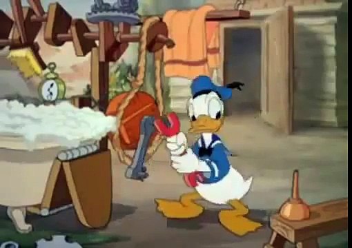 Paperino e il lavaggio per cani