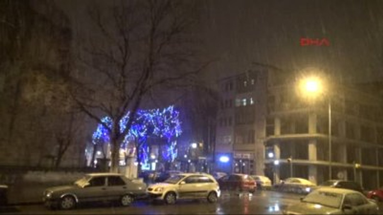 Kars Doğu'ya Kar Geri Geldi