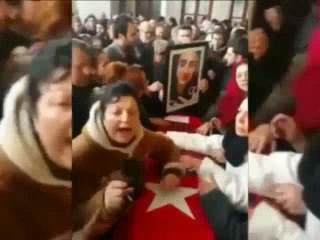 Acılı anne hükümeti istifaya çağırdı: Oğlumun katili bir tane vampir
