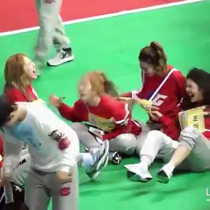 [세븐틴]원래 레벨영상인데 승철이 시선강탈