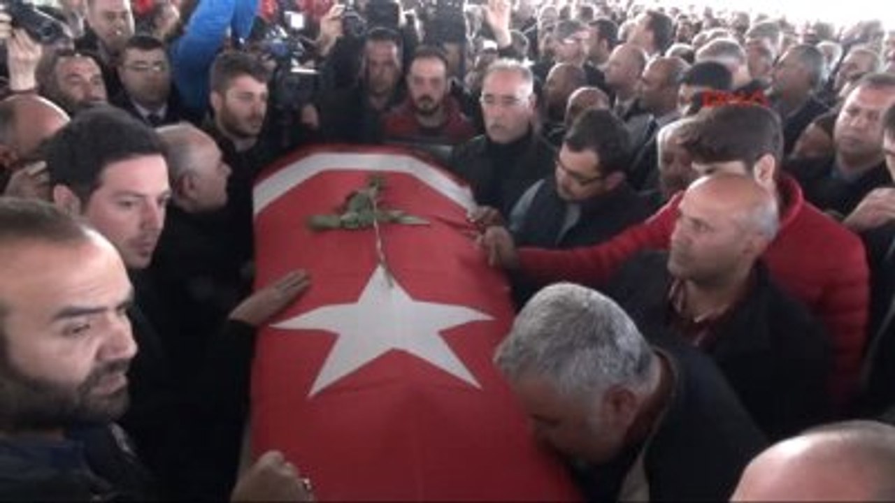 Gaziantep Ankara'daki Bombalı Terör Saldırısında Yaşamını Yitiren ODTÜ'lü Ozancan Akkuş Son...