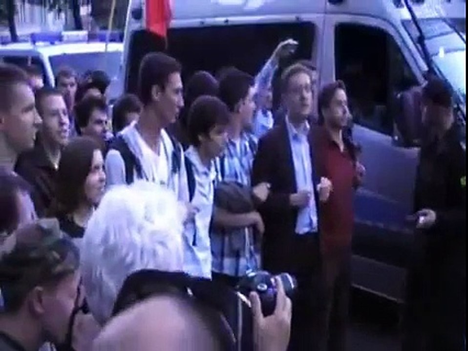 "DEMOKRACJA" w czasach rządów PO-PSL...??? A gdzie był KOD...???