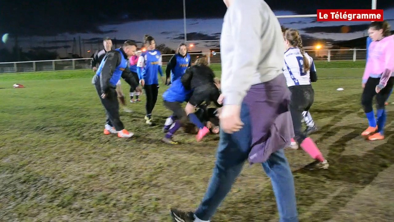 Vannes. Au rugby, les filles "s'envoient" comme les garçons