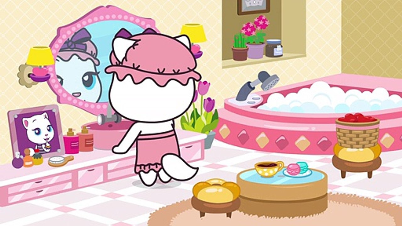 Talking Mini Family - That Awkward Moment