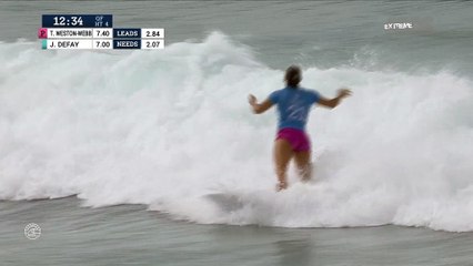 Surf - Roxy Pro Gold Coast - Johanne Defay en mode Jérémy Florès