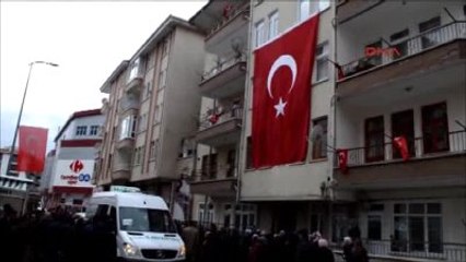 Göreve Giderken Bombalı Saldırı Hayatını Kaybeden Sağlık Memuru Toprağa Verildi