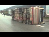 Autobusi përmbyset në aksin Korçë-Pojan, lëndohen 9 pasagjerë- Ora News- Lajmi i fundit-