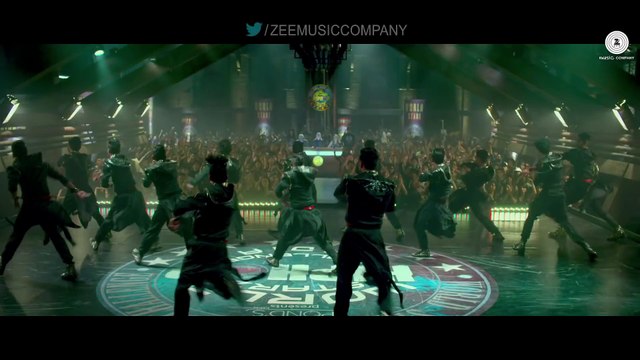 Bezubaan Phir Se Full Video _ Disney's ABCD 2 _ Varun Dhawan & Shraddha Kapoor _ Sachin - Jigar