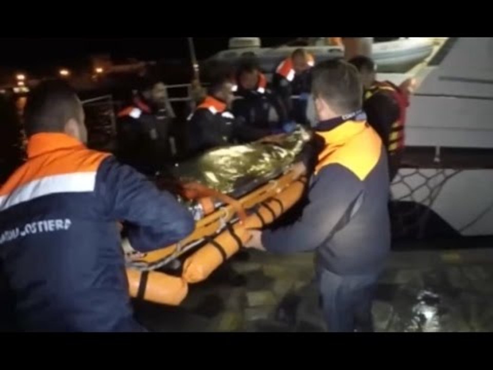 Mar Egeo - Migranti, la Guardia Costiera salva 12 pachistani (15.03.16)