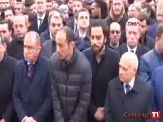 Umut Bulut gözyaşlarını tutamadı