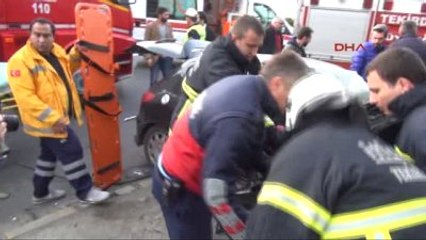 Çorlu Polisten Kaçarken Kaza Yapan Otomobilde 2 Kişi Yaralandı