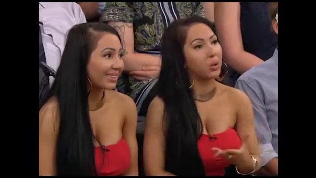 These Identical Twins Share A Boyfriend, And Now They Want To Have Identical Babies