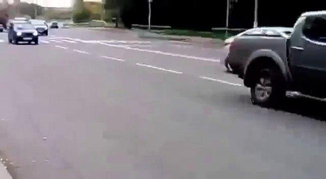 Солому на жигуля и на трасу ПРИКОЛ