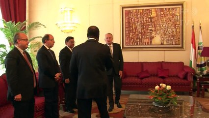 Côté d'Ivoire: Ayrault et Cazeneuve en visite après l'attentat