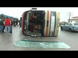 14 TE PLAGOSUR NGA AKSIDENTI NE KORÇE, AUTOBUZI U PERPLAS DHE DOLI NGA RRUGA LAJM mpg