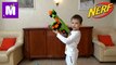 НЕРФ Бластер Зомби Страйк распаковка игрушечного оружия и стреляем по яйцам NERF Zombie Strike