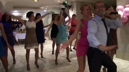 Прикол на свадьбе  Танец девчат!