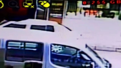 Kuyumcu soyguncuları kamerada