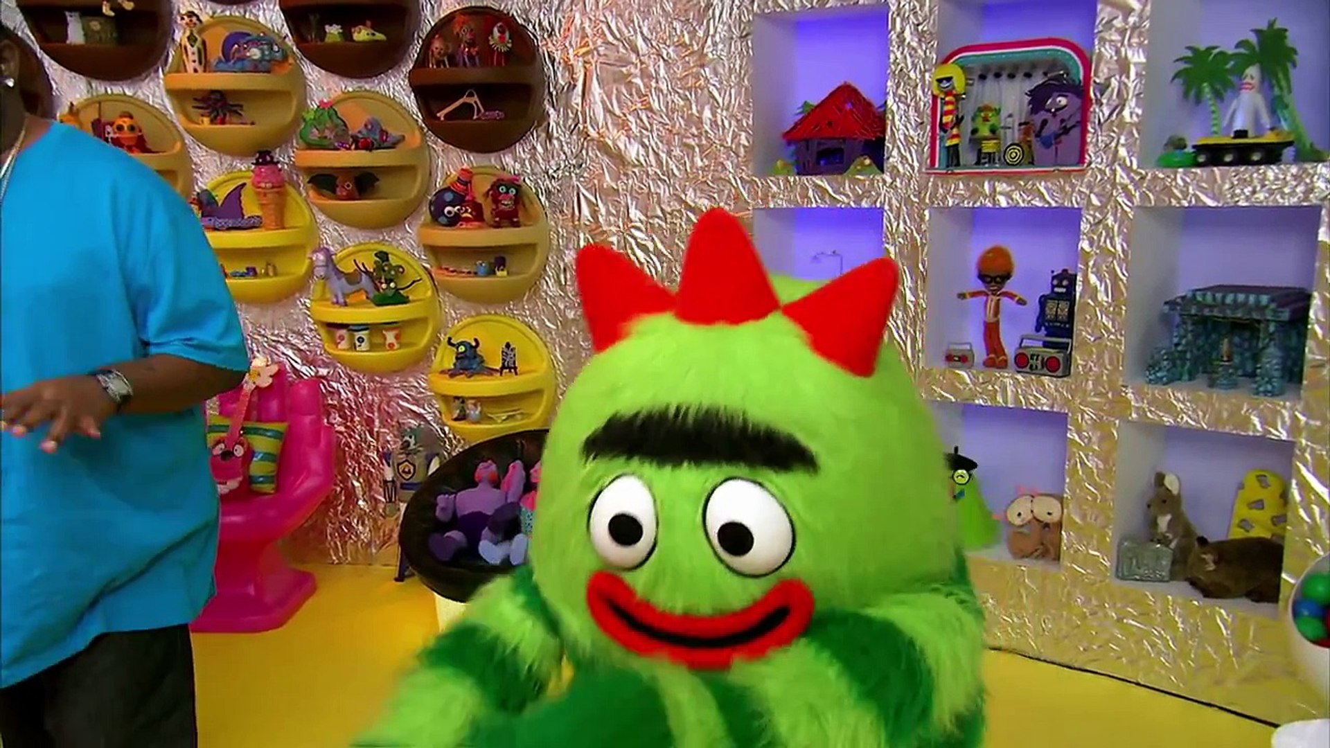 Look Around Biz Markie And Yo Gabba Gabba Dailymotion Video The host a male dj who is the series' host and a friend of the gabba gang. look around biz markie and yo gabba gabba