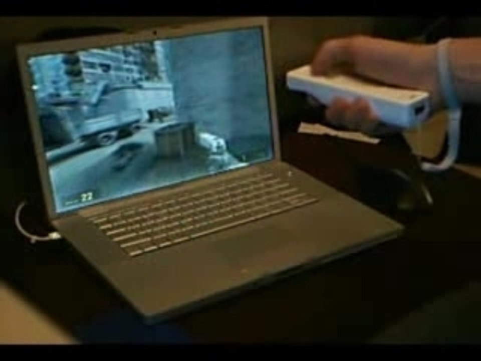 WiiMote playing Half-Life 2 on a computer with bluetooth