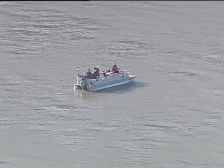RAW VIDEO: Chopper 9 over scene after car falls in river off I-275 bridge
