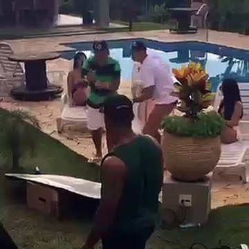 MC Livinho e MC Davi - Mina Louca (Prévia Clipe KondZilla)