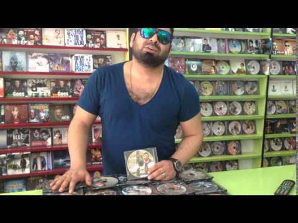 اهداء النجم العراقي العربي زيد الحبيب الى مؤسسة...
