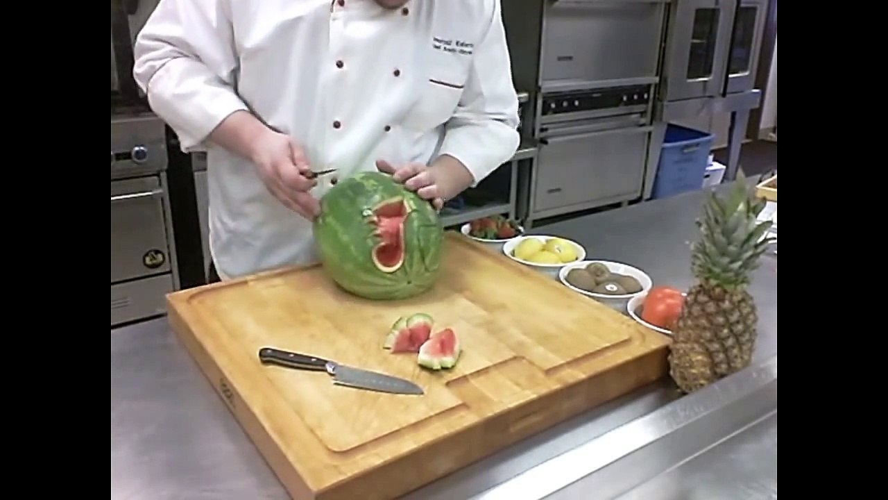 Watermelon Peacock.wmv
