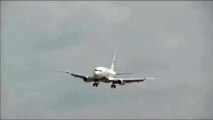 Impresionante aterrizaje de un avión en el aeropuerto de Tegucigalpa