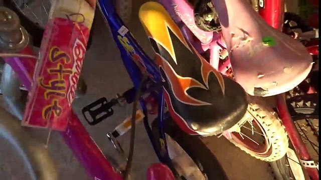 Trip to the Thrift #102 Jordan 8 Bugs Bunny's Found! Major sneaker and soccer pickups! Bugs Bunny Cartoons