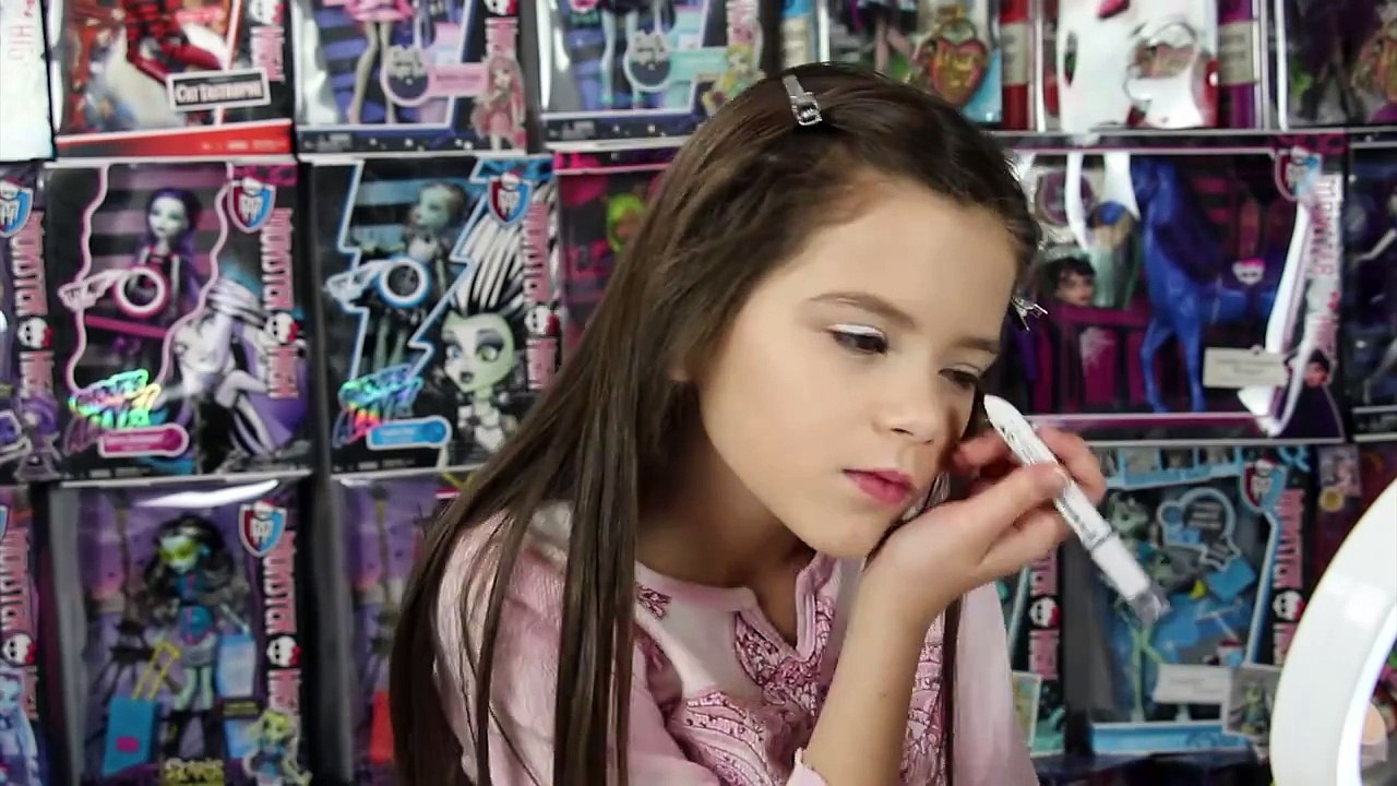 Monster High Honey Swamp Doll Makeup Tutorial for Halloween or Cosplay | Kittiesmama