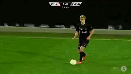 Rakibinin içinden geçti