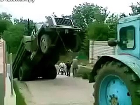 Развалили грузовик!