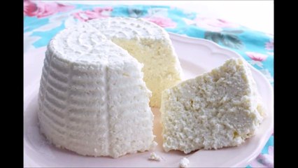 Ricotta fatta in casa (casatella)