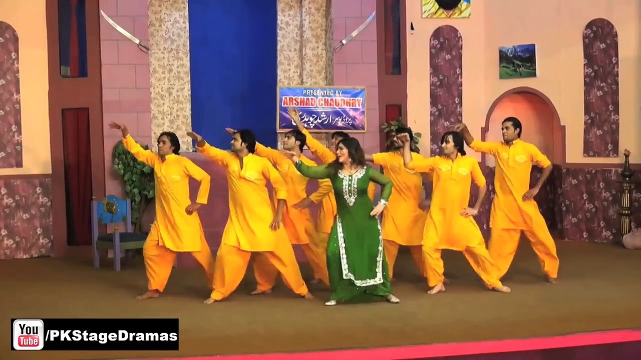 Pakistani Mujra 2017 On Stage