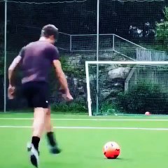 Bir demet ölü yaprak vuruşu resitali