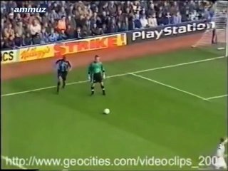 Hilarious Football Moments: Funny Referee and Player Highlights 😂