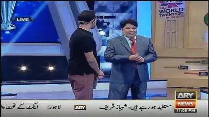 Check out Basit Ali’s Dance on Umar Sharif’s Hilarious Qawali on India’s Defeat against NZ