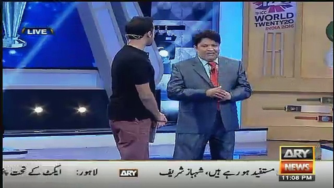 Check out Basit Ali’s Dance on Umar Sharif’s Hilarious Qawali on India’s Defeat against NZ