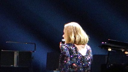 Adele - Rolling In The Deep