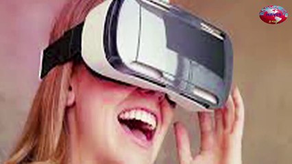 VR is Confusing, Isolating, and Incredibly Fun