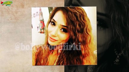 Sara Khan's 7 HOTTEST Instagram Selfies !