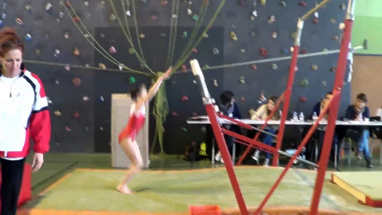 Inter club barres et poutre poussines