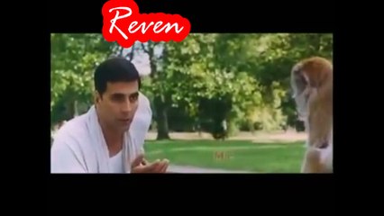 Bollywood star Akshey kumar reaction after kiss