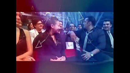 Salman Khan First time Comedy At Zee Cine Awards 2016