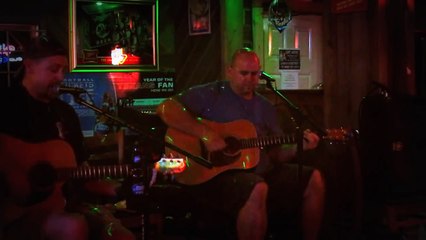 Don't it Make You Wanna Dance Cover by Douglas Reid and Jeremy Bankhead Acoustic