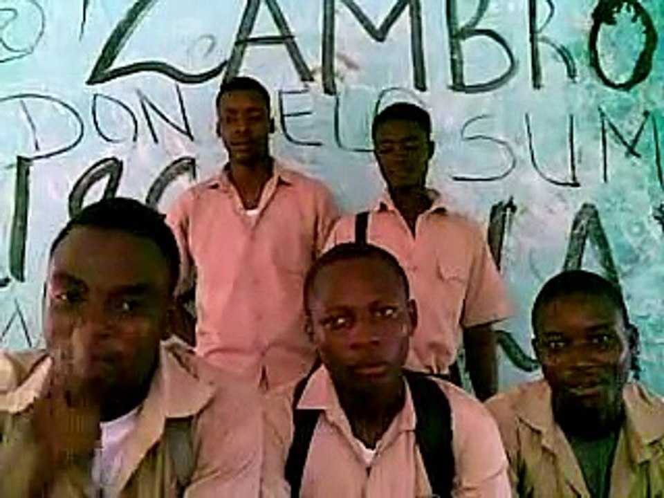 le gbonhii parle a Goli.mp4