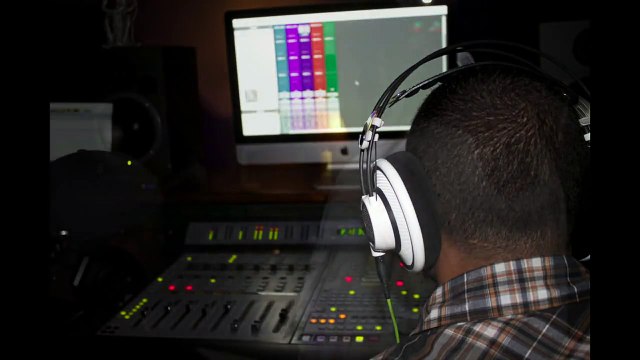 A TI ME RINDO - HILLSONG (ACOUSTIC COVER by IRALMA)