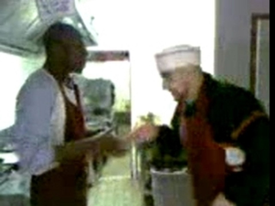 houcine et douga les oufs o resto PARTIE 3